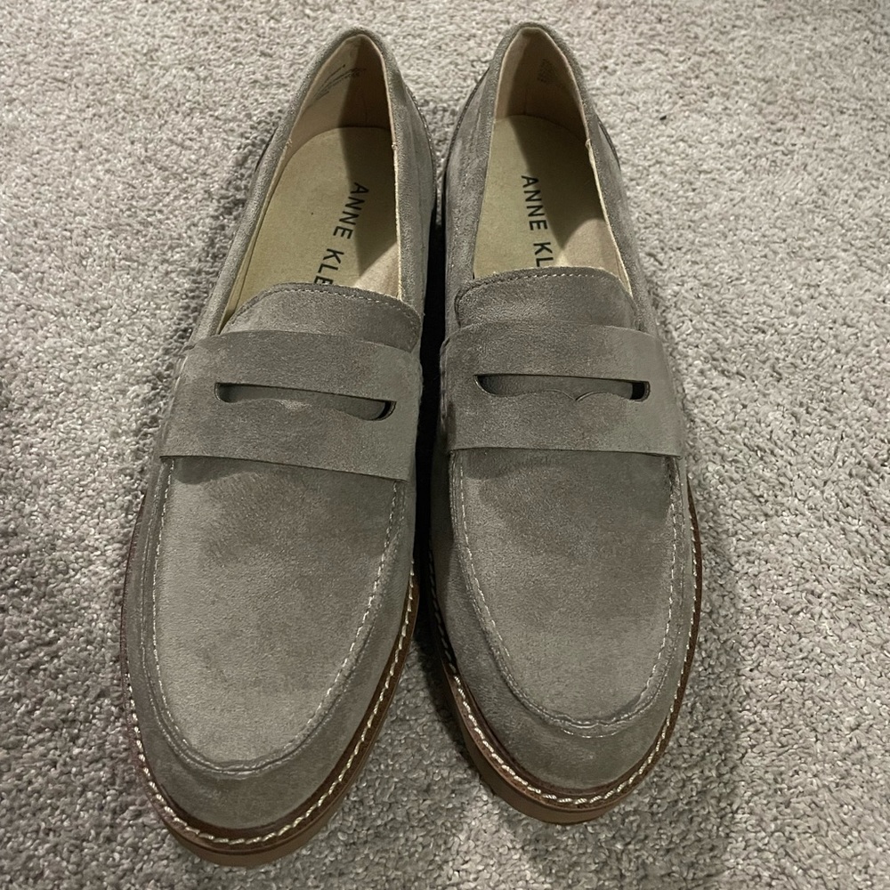 Anne Klein Everly Penny Loafer, Color Taupe Suede, size 8.5